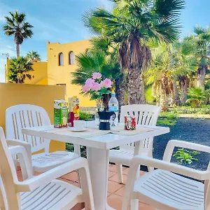 Paradise House , Corralejo España